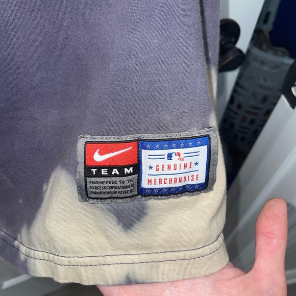 NIKE PADRES T-SHIRT GENUINE MERCHANDISE - Picture 2 of 3